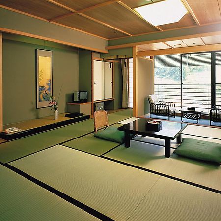 Kasenkyo Izutsuya Hotel Shin'onsen Exterior photo